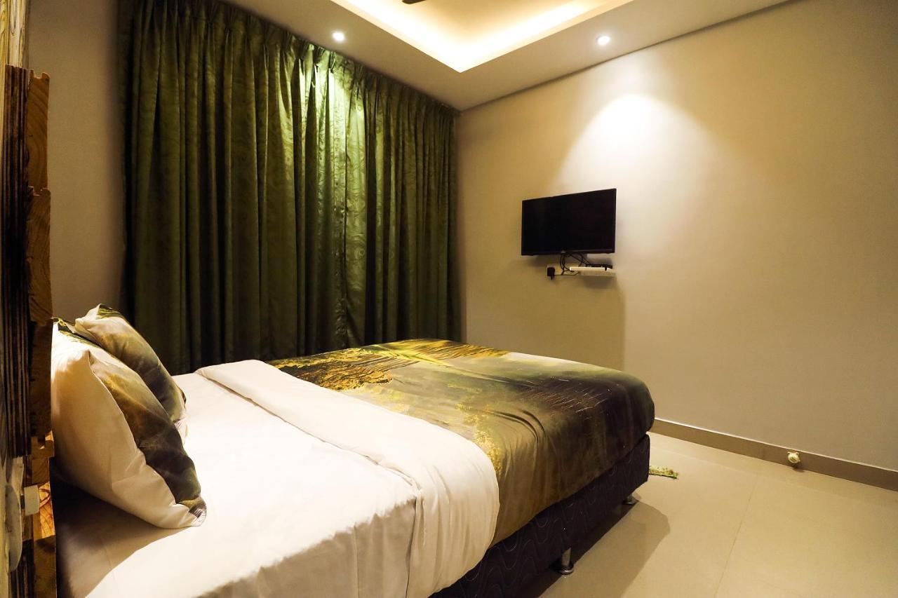 Hotel Greek Glory พันช์กานี ภายนอก รูปภาพ